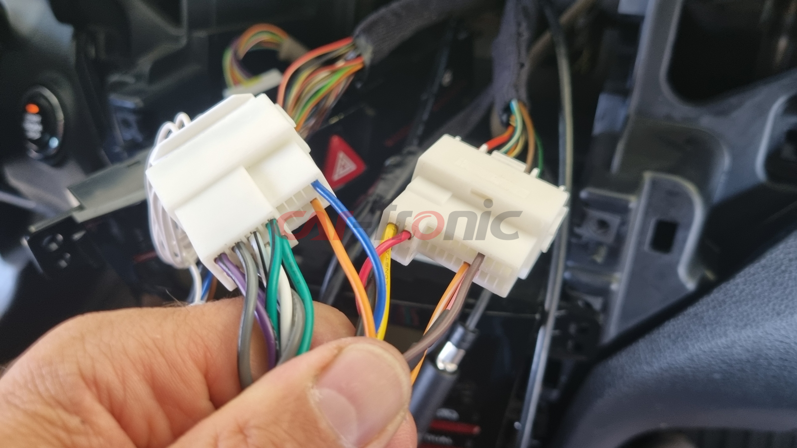 Adapter do kierownicy SsangYong Tivoli SE 2015-- 2019.  CTSSY007.2