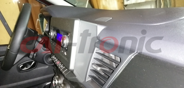 Adapter do sterowania z kierownicy Ford Transit, Custom, Connect 2018 -> Pioneer