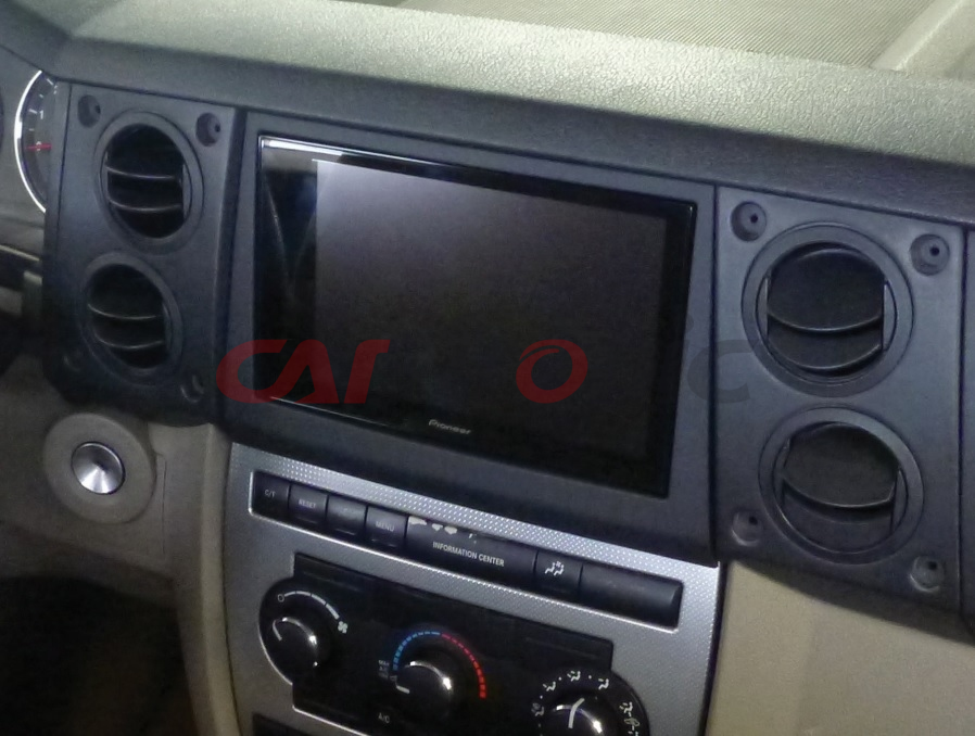 Ramka radiowa 2 DIN Jeep Commander 2006 - 2007.