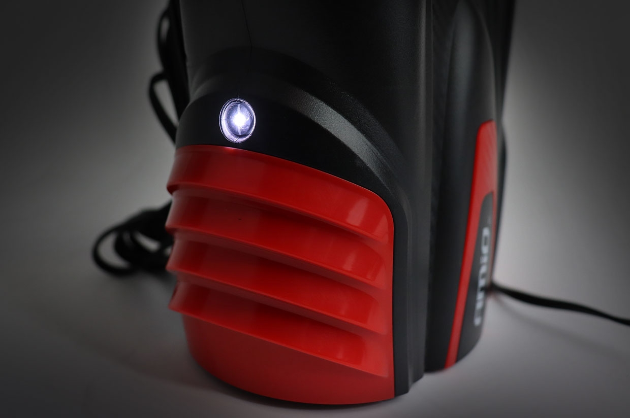 Kompresor samochodowy cyfrowy LED LCD 12V ACOMP-16 AMIO-02641