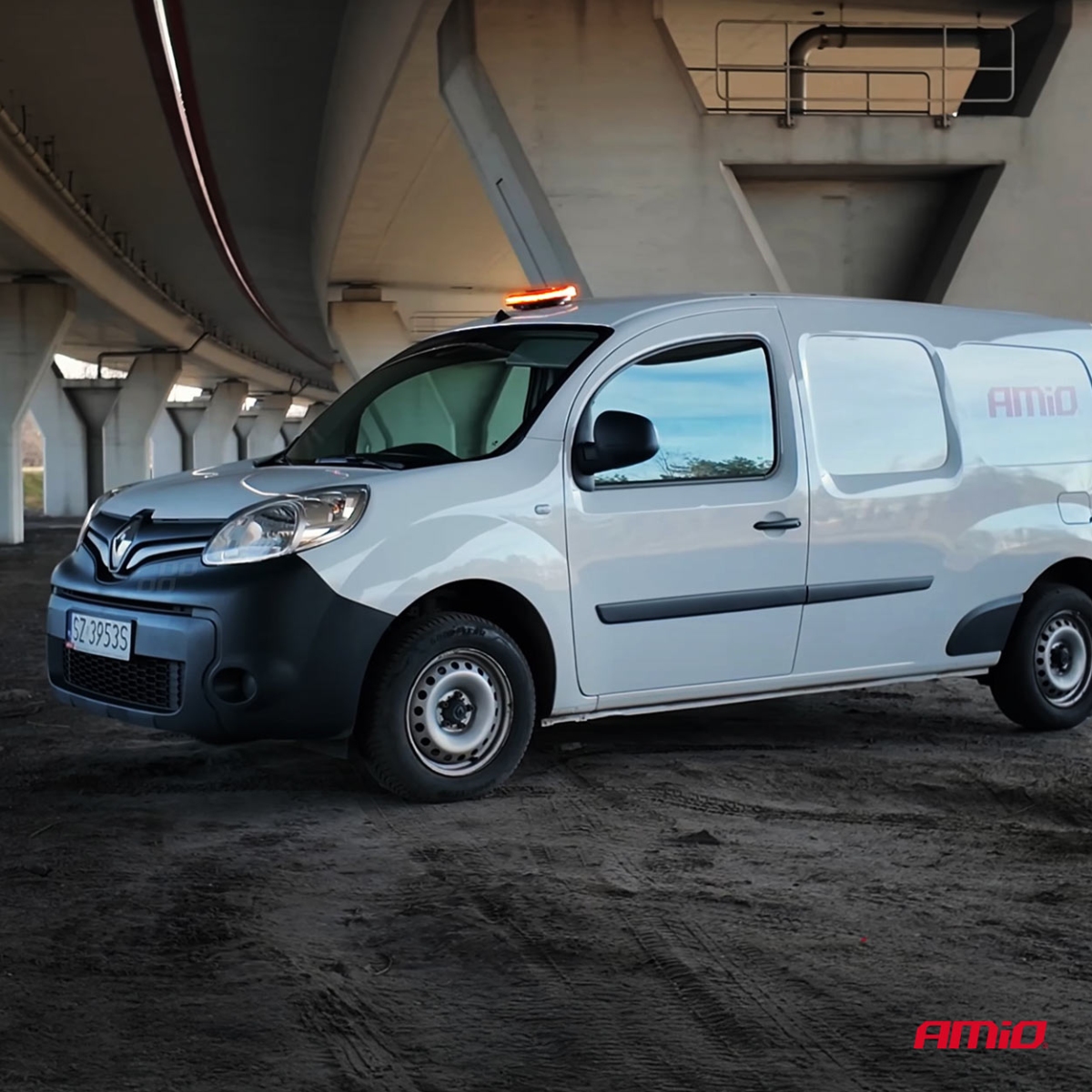 Fascio di segnalazione LED wireless con telecomando R65 R10 326x186x63 26W 12V 24V AMIO-04369