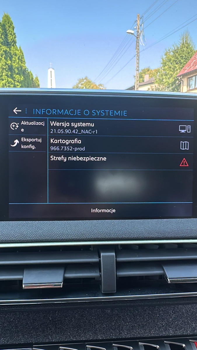 Gränssnitt för anslutning av en Citroën-, Peugeot-, Opel- eller Toyota ProAce-kamera. NAC- eller RCC-system. 7-tums eller 8-tums skärm.