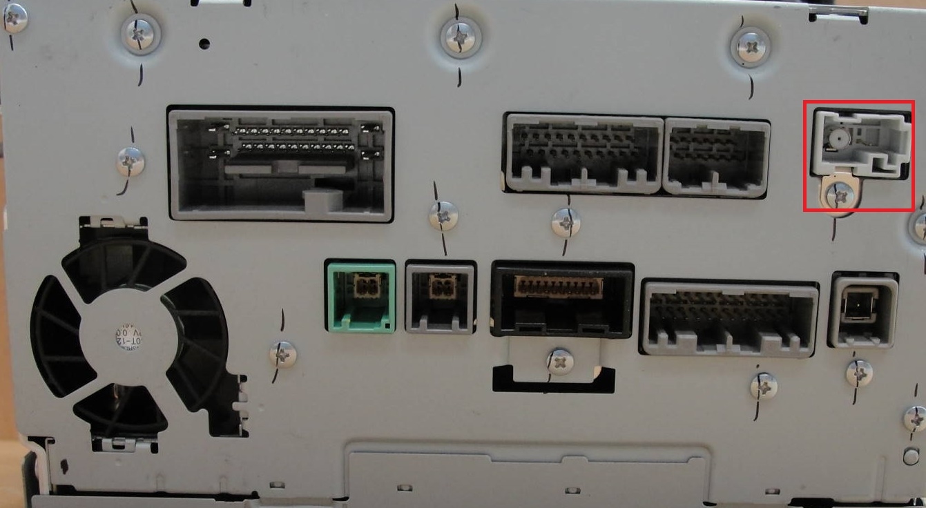 Honda 2010 -> DIN-Antennenadapter