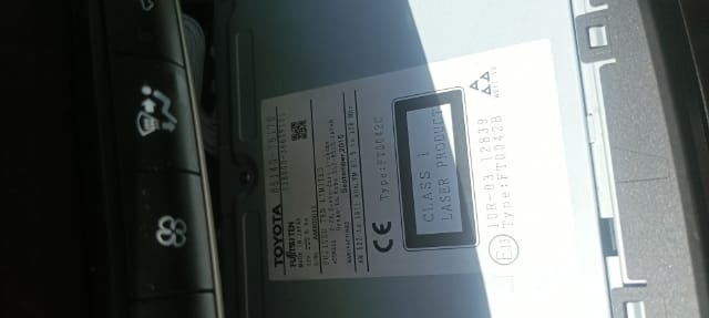 Adaptateur pour connecter une caméra de recul Lexus au système de navigation Media-Navigation GEN8 13CY.