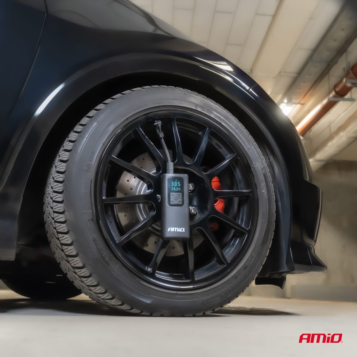 Kompresor samochodowy bezprzewodowy akumulatorowy powerbank LED USB-C 40W AMIO-04377