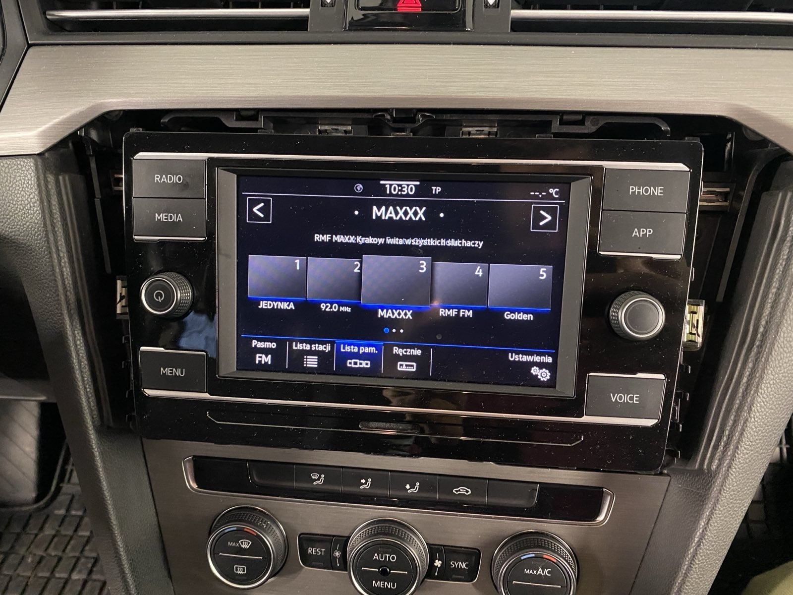 Interfaccia per telecamera posteriore VW, Seat con ingresso MIB2 da 6,5". (senza audio)