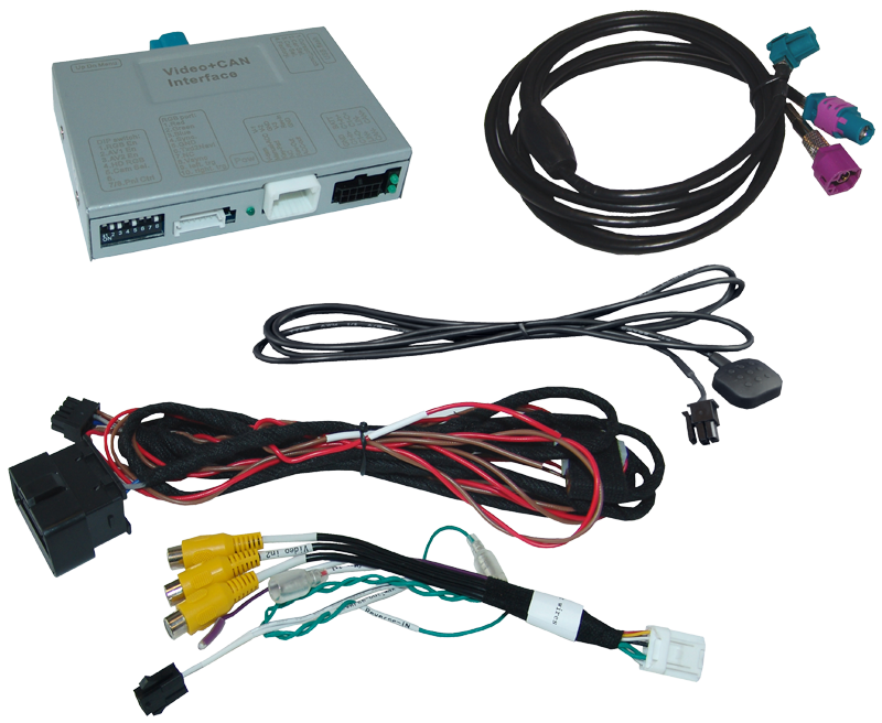 Interfejs do podłączenia kamery cofania Volvo XC90 2015 -> z nawigacją Sensus Connect i monitorem 8,7 cala.