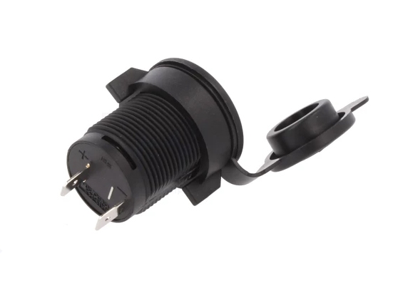 Bilens cigarettænderstik med dæksel