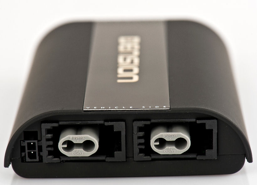 Dension Gateway 500S senza modulo Bluetooth -- Doppio FOT -- Connettore in fibra ottica