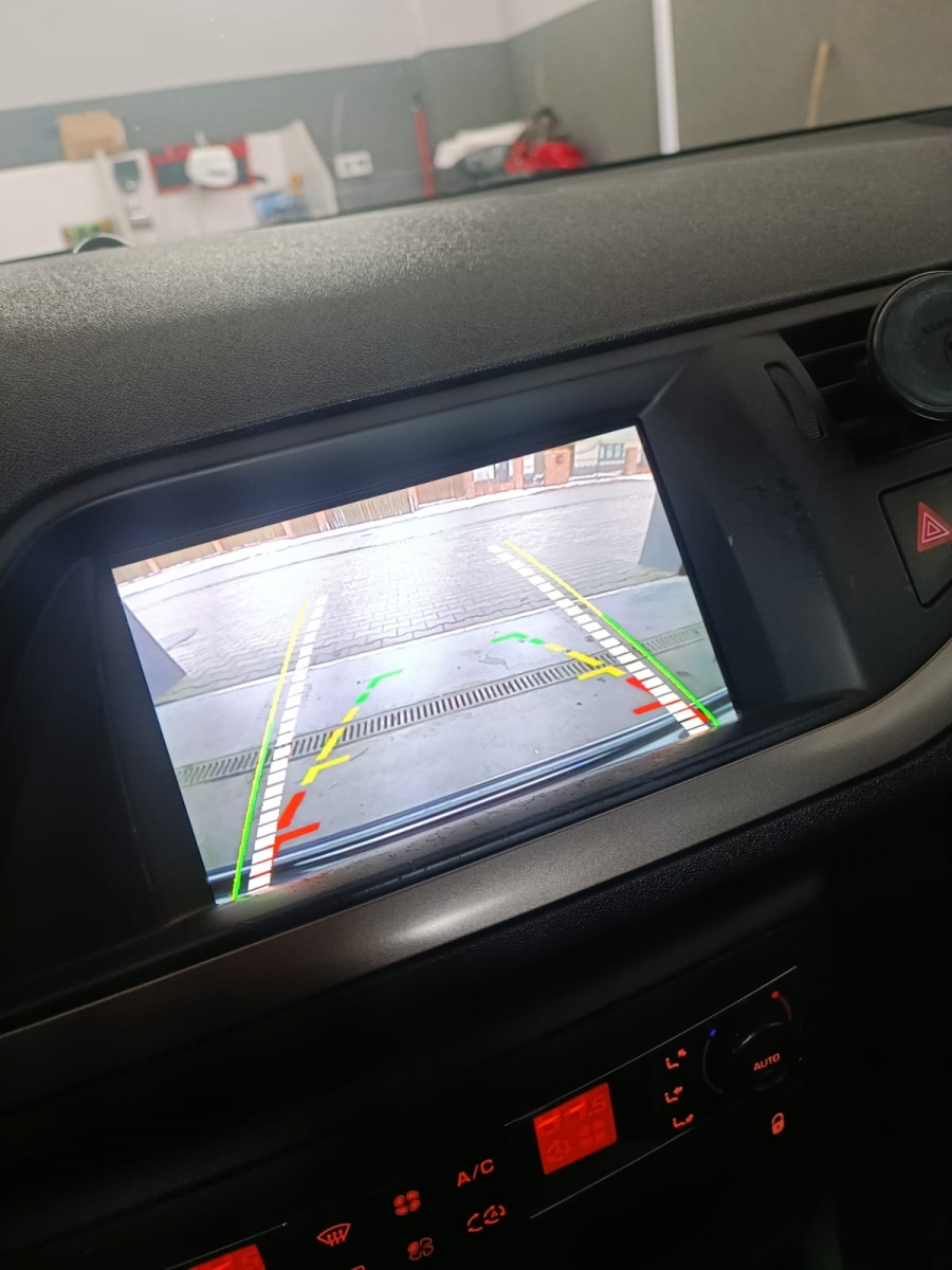 Interfejs wideo do podłączenia kamery Citroen Peugeot - SMEG(+)