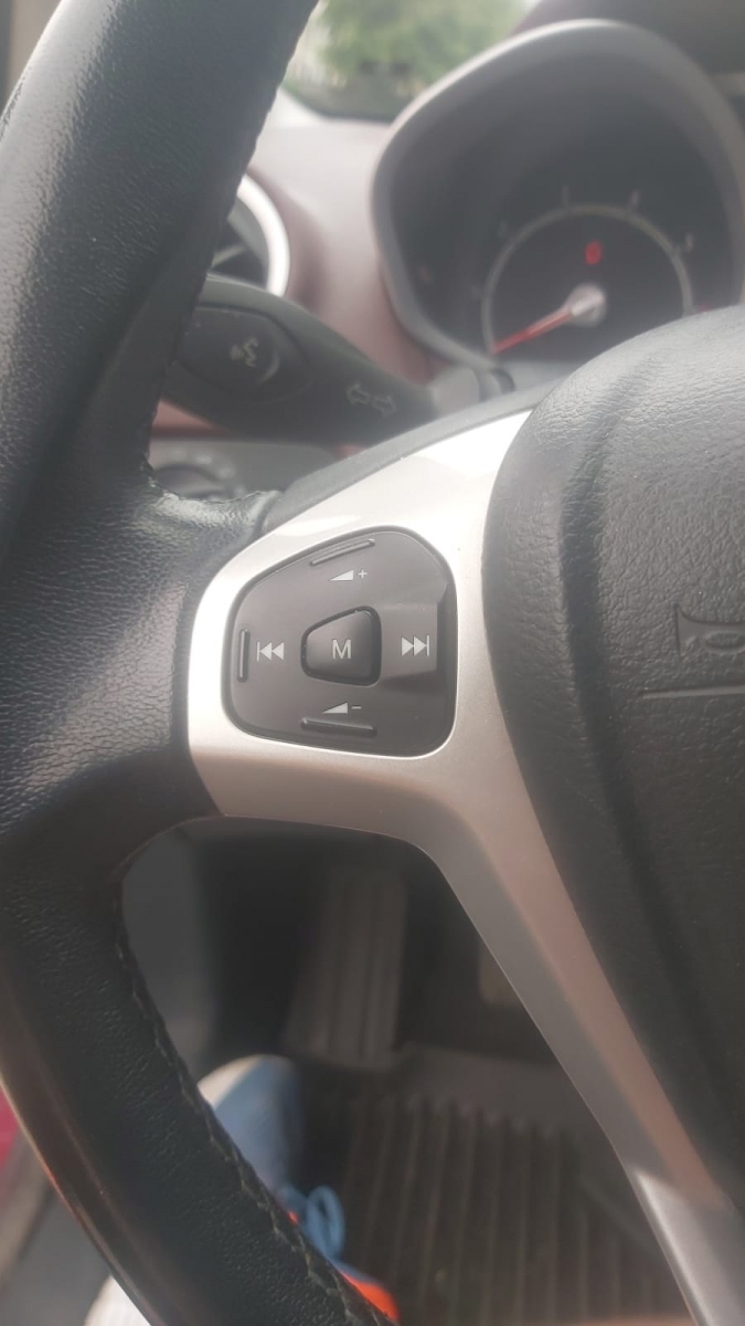 Adapter do sterowania z kierownicy Can Bus Ford Fiesta 2008-> CTSFO004