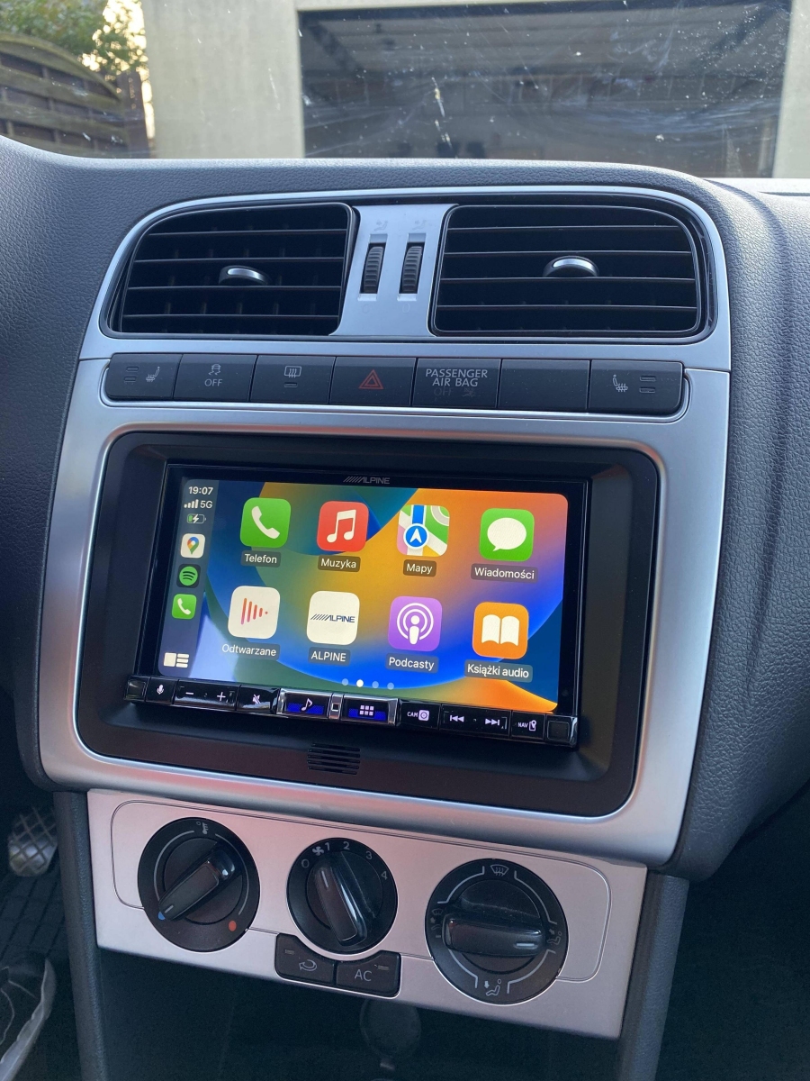 Ramka radiowa 2 DIN VW Golf, Jetta, Passat, T5, T6, Seat, Skoda Octavia II - czarny