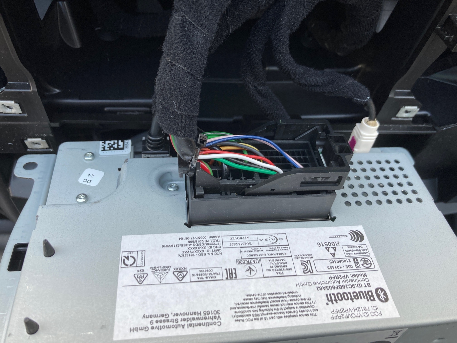 Adapteri Fiat 500:n peruutuskameraan. Jeep Compass, Renegade, Wrangler 7 tuumaa