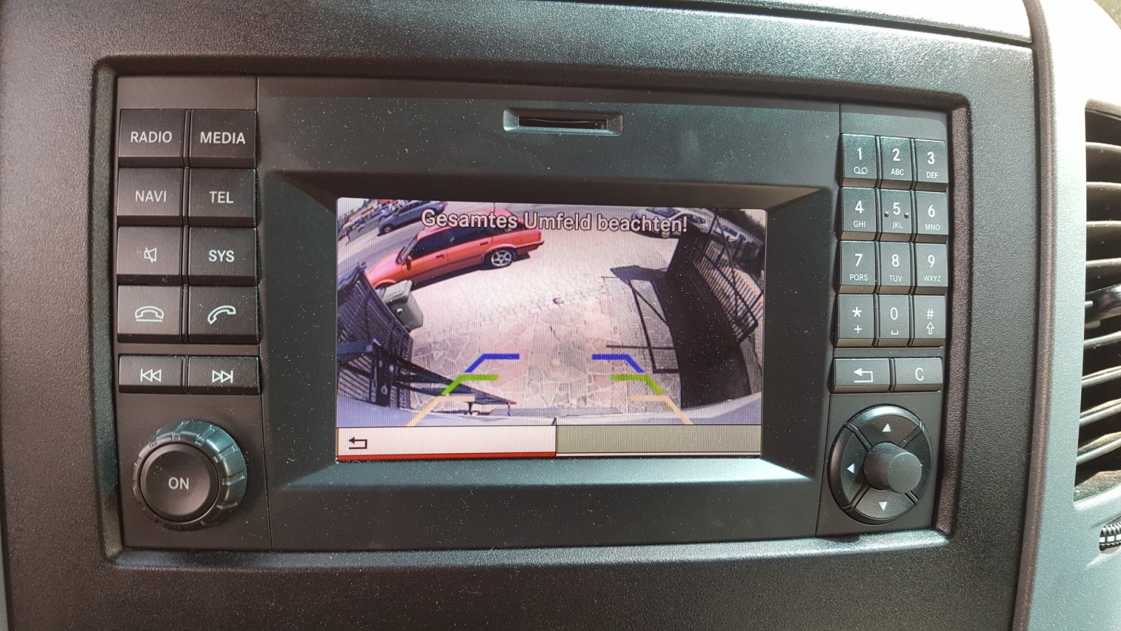 Adapter tahavaatekaamerale Mercedes Sprinter Audio 15, VW Crafter RSD 4000