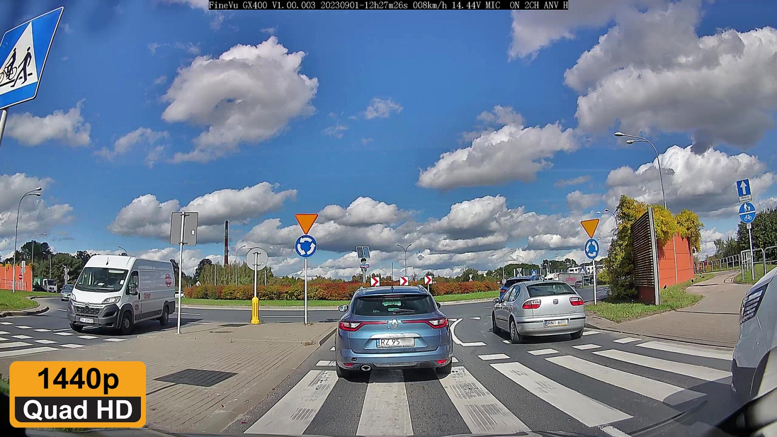 FineVu GX400 1CH /128GB Video Recorder - QHD WiFi GPS Recorder