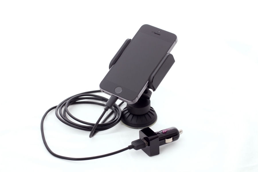 Dension BILDOCKNING iPhone 5, 5S, 6, 7 - sändare, AUX, laddning